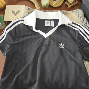 Adidas crop shirt